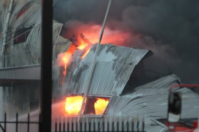 На ростовском рынке «Уют» вспыхнул пожар
