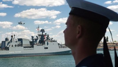 Эксперт рассказал о задачах российских военных кораблей в Средиземноморье