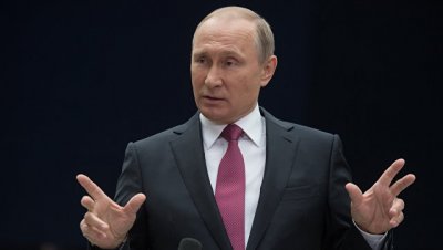Более 820 тысяч звонков поступило к прямой линии с Путиным