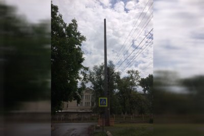 Одобрили архитекторы: энергетики объяснили, откуда взялась 26-метровая вышка в частном секторе Ростова