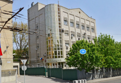 В Ростове мужчина выпал из окна четвертого этажа отдела полиции