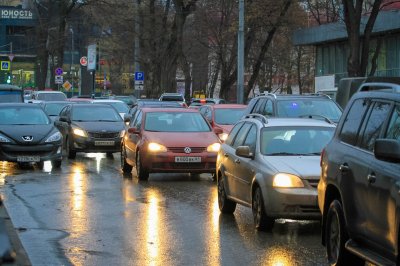 Транспортный коллапс: Ростов сковали десятибалльные пробки