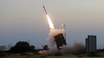 Палестинские боевики выпустили 80 ракет по югу Израиля
