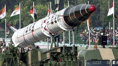 Индия испытала ракету "Агни-4", способную нести ядерный заряд