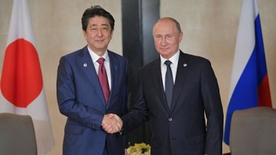 Путин и Абэ могут провести переговоры на полях G20 в Японии