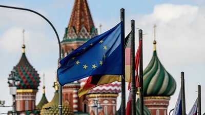В Европе могут частично пересмотреть санкции против России, считает Слуцкий
