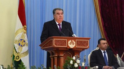 Президент Таджикистана сменил председателя крупнейшей области страны