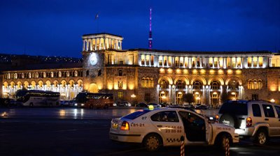 Два вице-премьера Армении сохранили посты в новом правительстве