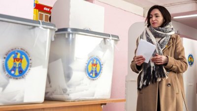 Социалисты лидируют на выборах в Молдавии