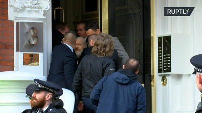 Посольство России в Лондоне оценило заявления о связях Ассанжа с Москвой