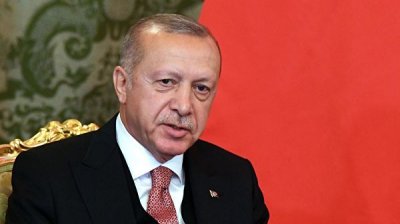 Эрдоган и Трамп обсудили по телефону поставки российских С-400 в Турцию
