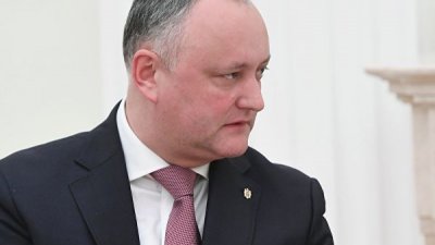 Додон обсудил с дипломатами из России, США и ЕС ситуацию в Молдавии
