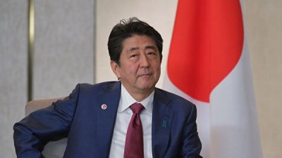 Абэ не будет переизбираться на пост главы правящей партии