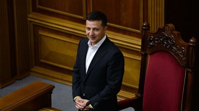 Зеленский предложил Раде наделить народ правом законодательной инициативы