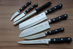 10 кухонных ножей