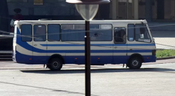 Полиция освободила трех заложников из автобуса в Луцке