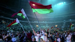 Сторонники Лукашенко проводят шествие в Минске