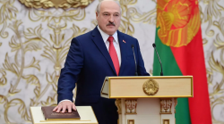 Лукашенко пообещал никогда не предавать Россию