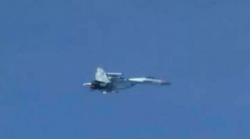 Российский Су-27 перехватил самолет США над Черным морем