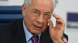 Экс-премьер Украины раскритиковал отказ Киева посылать делегацию в Минск