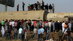 В Египте при сходе поезда с рельсов пострадали более ста человек