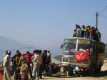 В Непале сорвался в пропасть автобус с 70 пассажирами