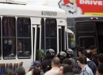 В Бразилии мужчина захватил автобус из-за жены