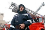 В Москве пожарные спасали людей, прикрываясь бронещитами
