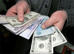 Лучше рубль в банке, чем доллар в шкафу