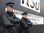 Следы полония-210 обнаружены у двоих полицейских Скотланд-Ярда