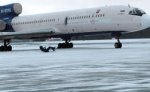 В Новосибирске из Ту-134 выпал бортмеханик
