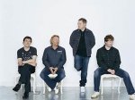 Музыкант New Order собрал группу из трех бас-гитаристов