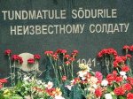 Эстонская комиссия рекомендовала перенести советские могилы