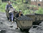 Полсотни китайских шахтеров заблокированы под землей