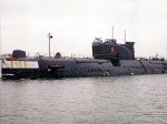 Советскую подлодку К-77 выбросило на берег в США