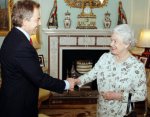 Елизавета II отчитала Тони Блэра
