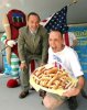 Установлен новый мировой рекорд по поеданию хот-догов