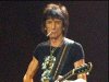 Участники The Rolling Stones нарушают британские законы, продолжая курить на сцене